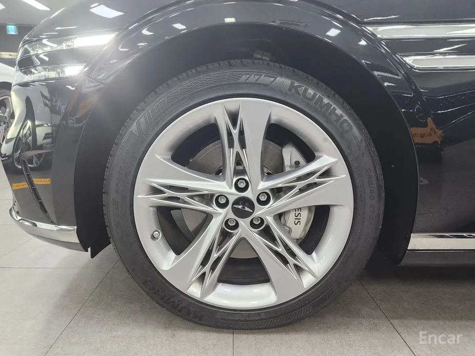 Фото 20 - Genesis G90