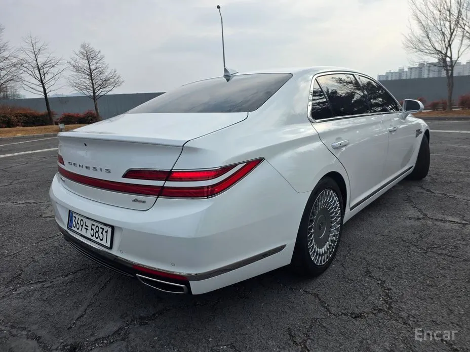 Фото 4 - Genesis G90