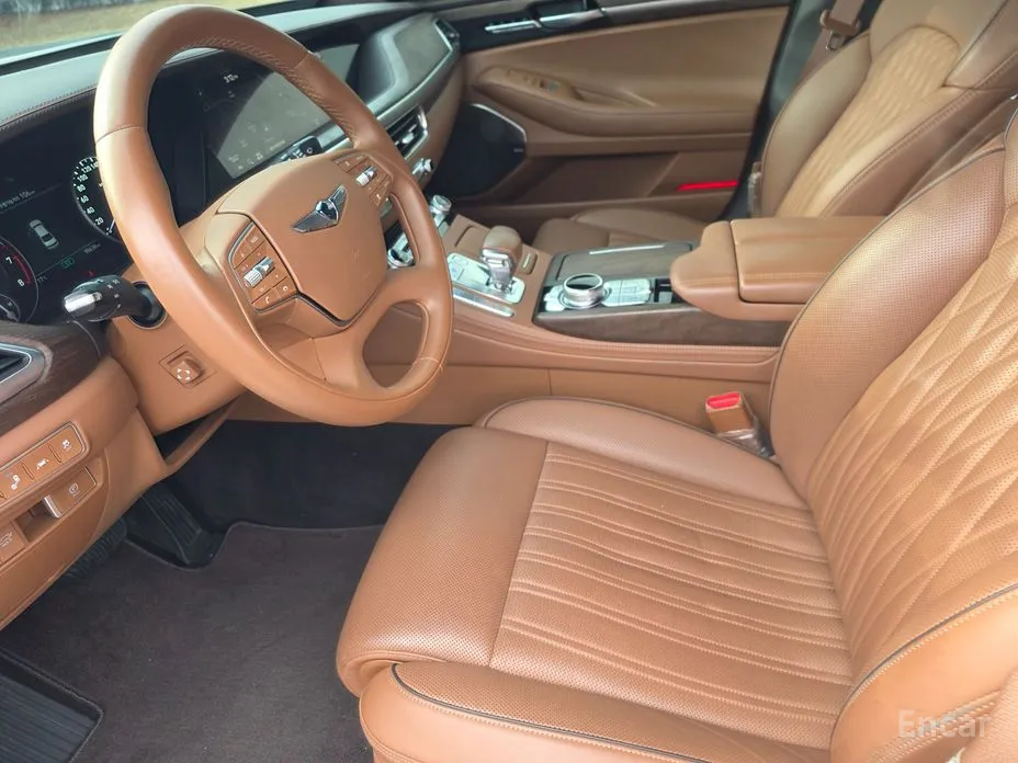 Фото 9 - Genesis G90