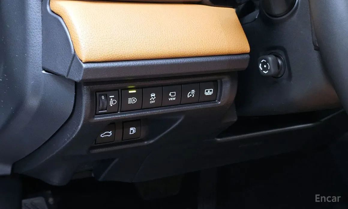 Фото 15 - Toyota Camry