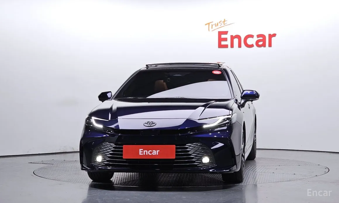 Фото 3 - Toyota Camry