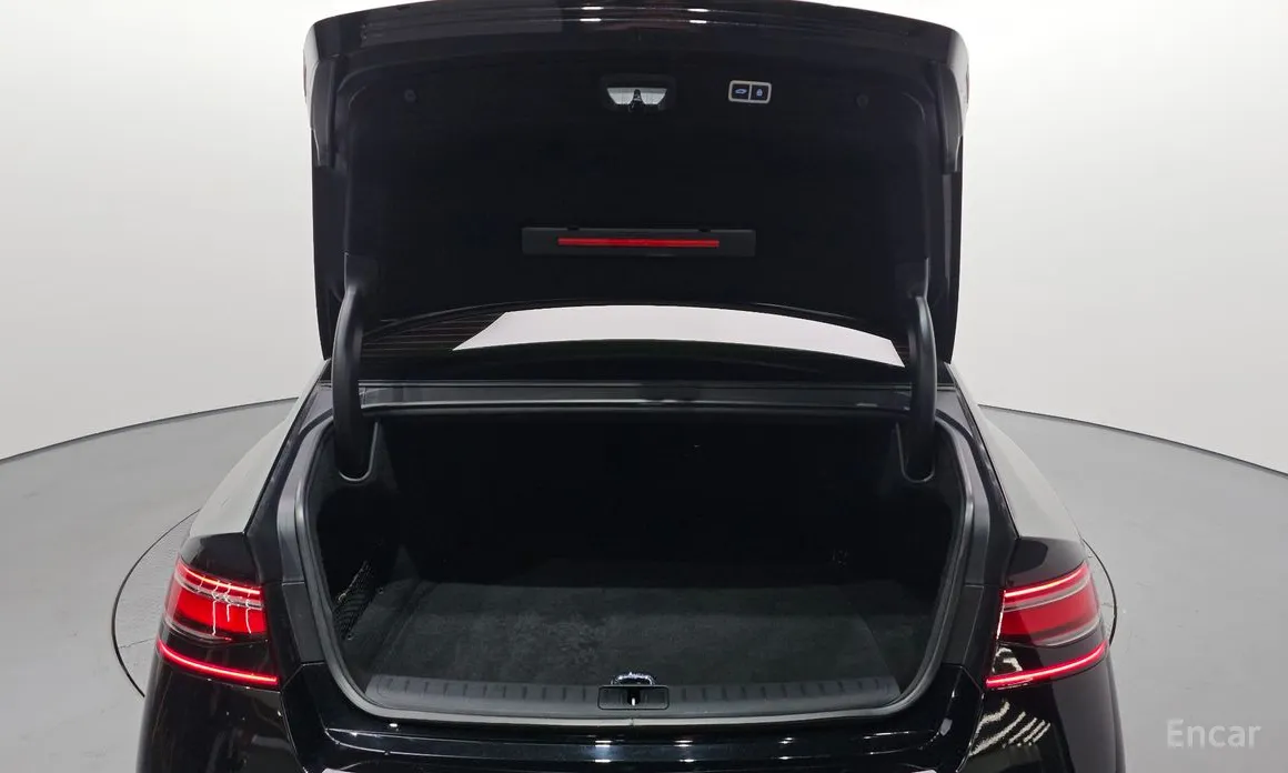 Фото 20 - Genesis G90