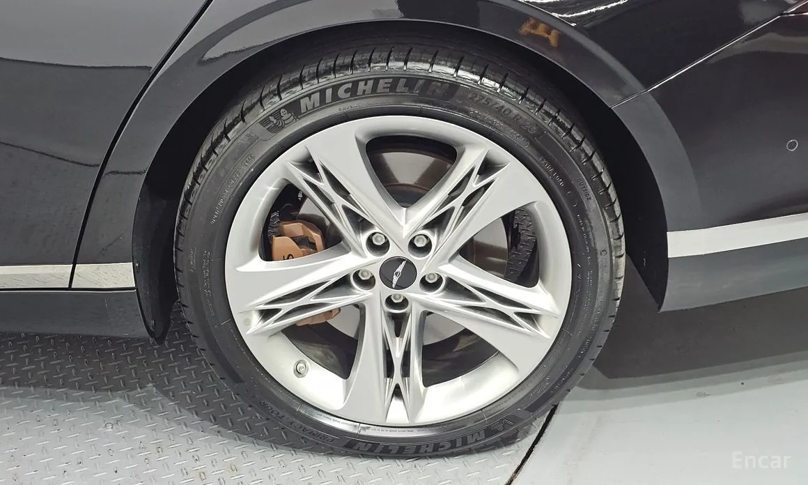 Фото 5 - Genesis G90