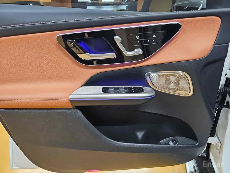 Фото 17 - Mercedes-Benz GLC-Class