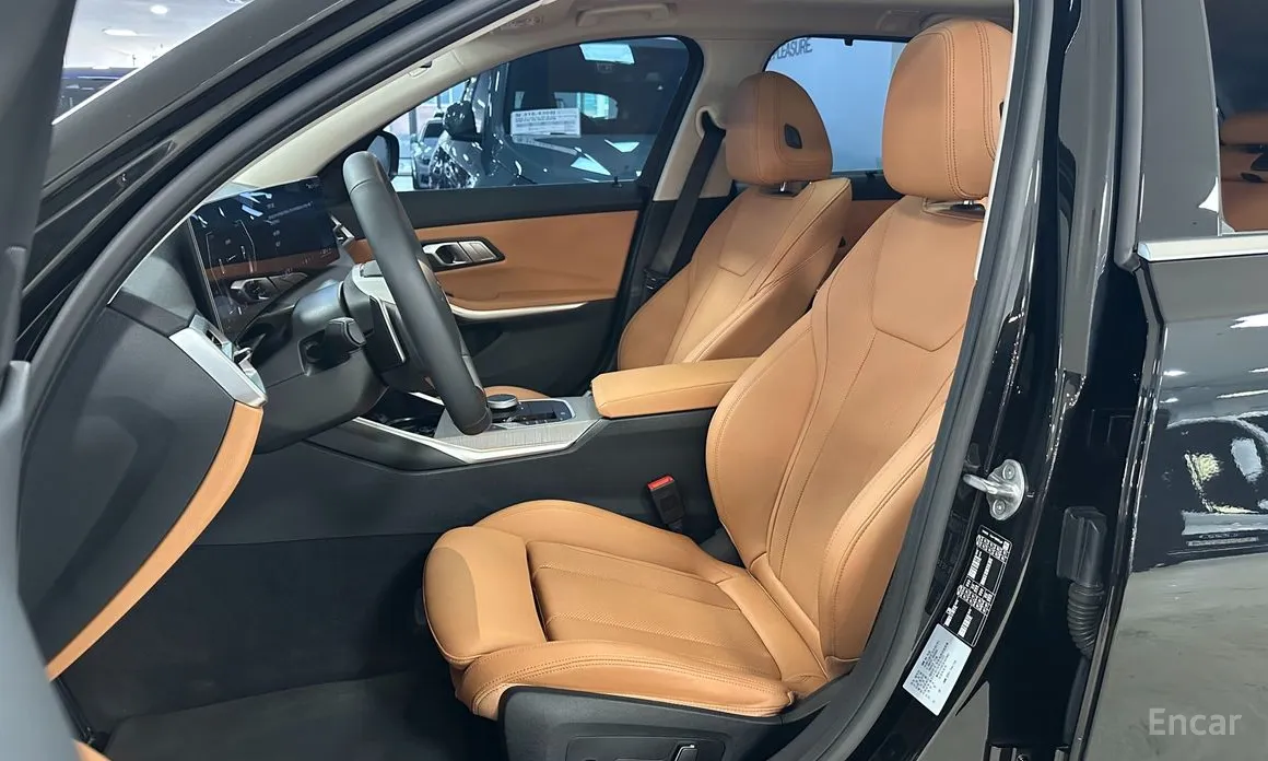 Photo 10 - BMW 3 Series