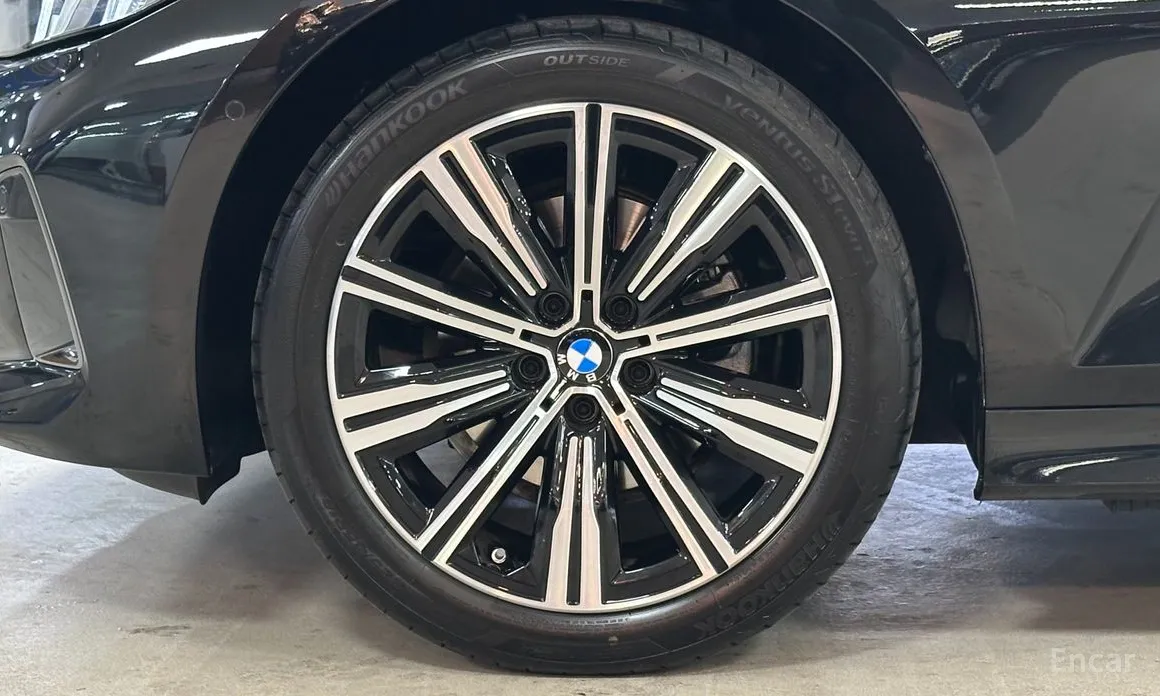 Photo 5 - BMW 3 Series