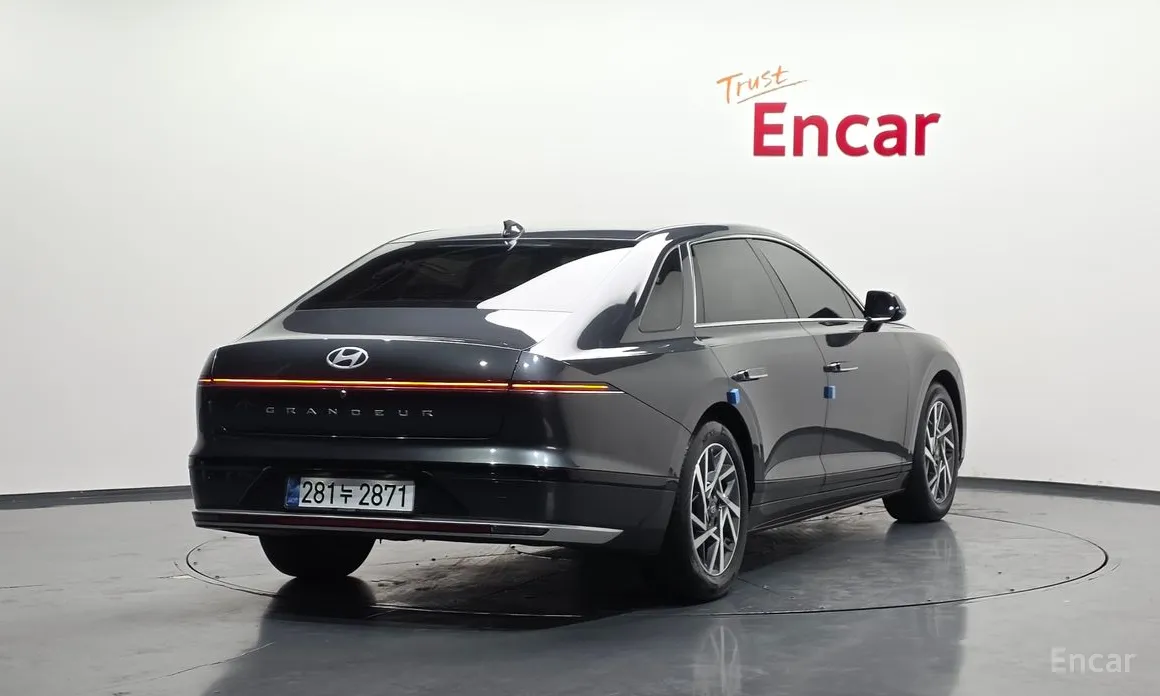 Фото 2 - Hyundai Grandeur