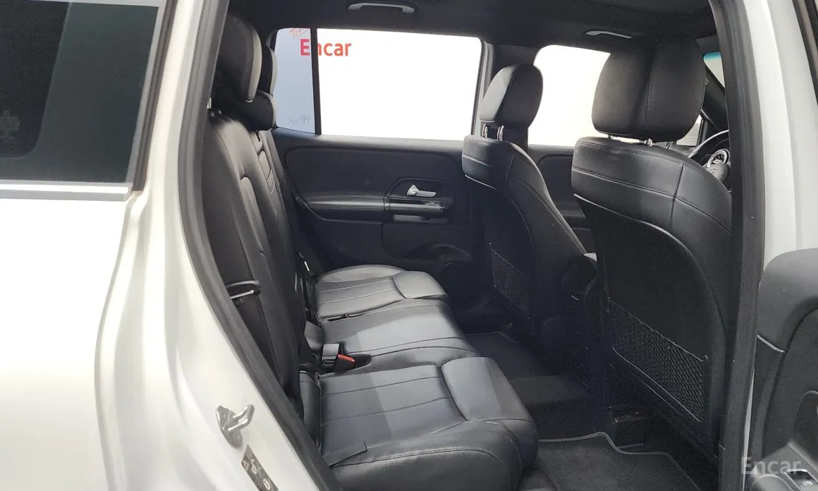 Фото 12 - Mercedes-Benz GLB-Class