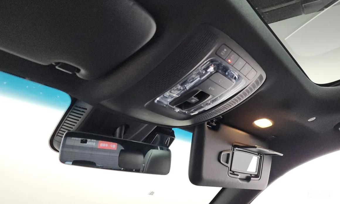 Фото 18 - Mercedes-Benz GLB-Class