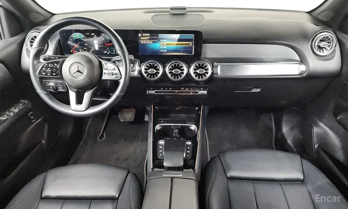 Фото 7 - Mercedes-Benz GLB-Class