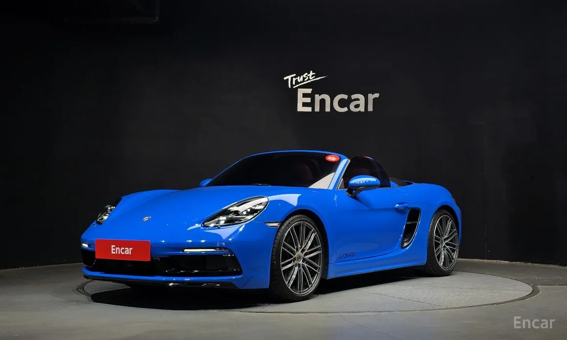 Фото 1 - Porsche 718