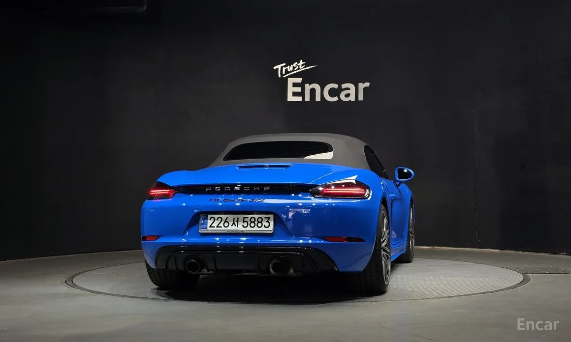 Фото 4 - Porsche 718