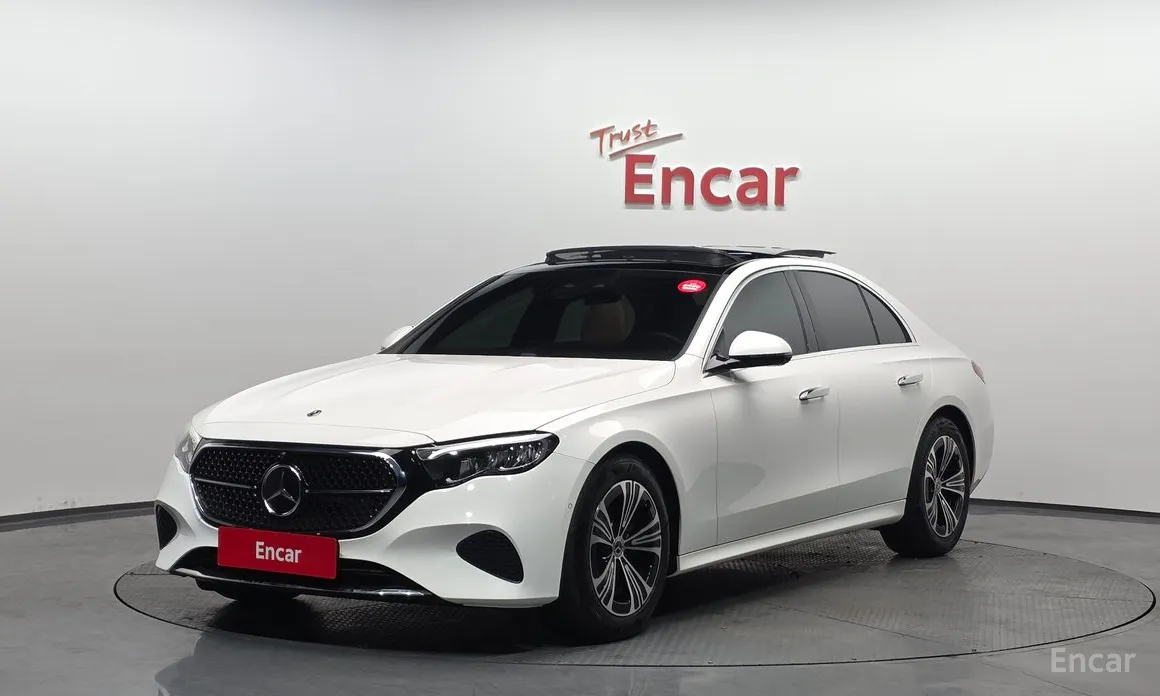 Фото 1 - Mercedes-Benz E-Class