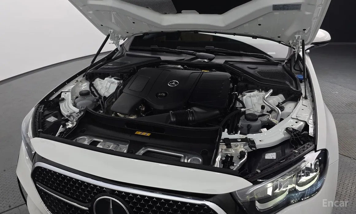 Фото 6 - Mercedes-Benz E-Class