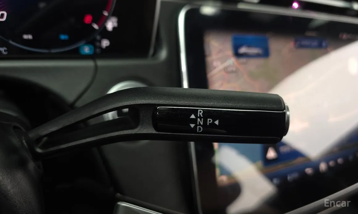 Фото 9 - Mercedes-Benz E-Class