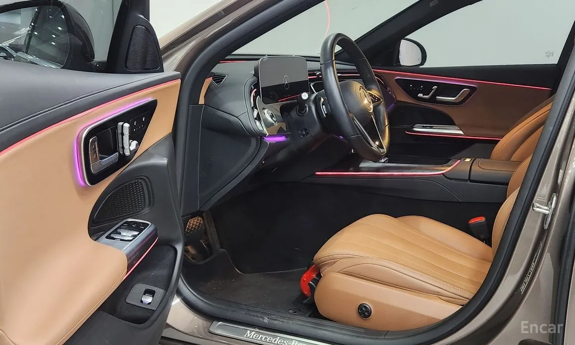 Фото 9 - Mercedes-Benz E-Class