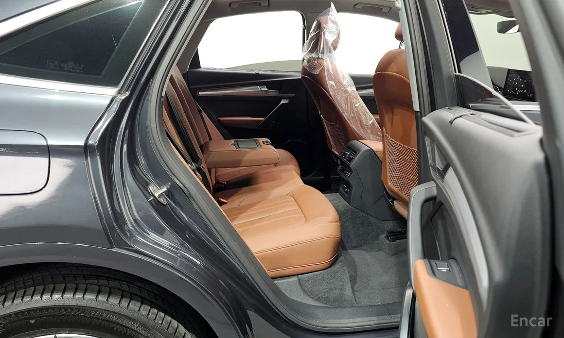 Фото 12 - Audi Q5