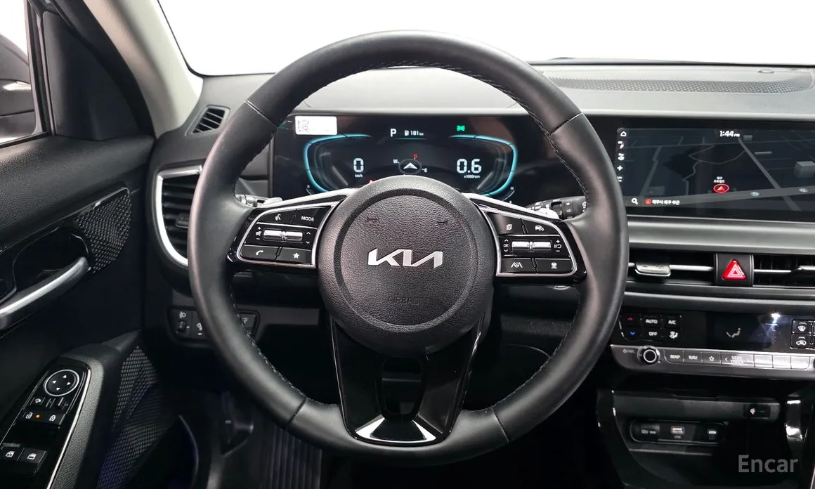 Фото 13 - Kia Seltos