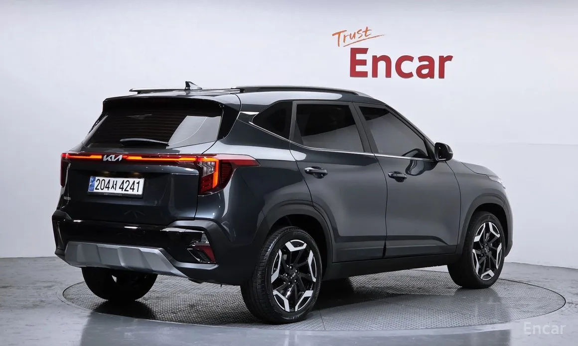 Фото 2 - Kia Seltos