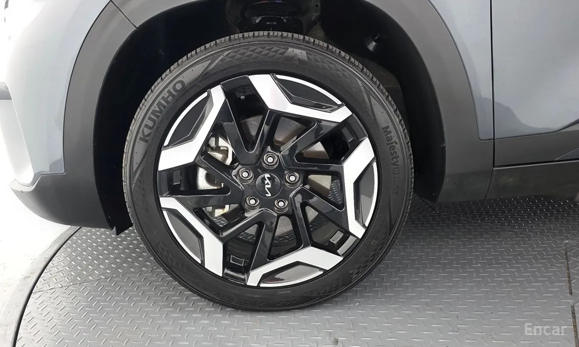 Фото 5 - Kia Seltos