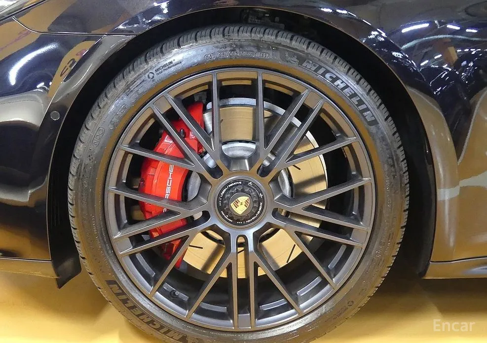 Фото 5 - Porsche Panamera