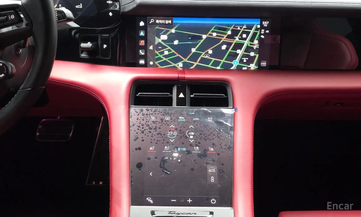 Фото 14 - Porsche Taycan