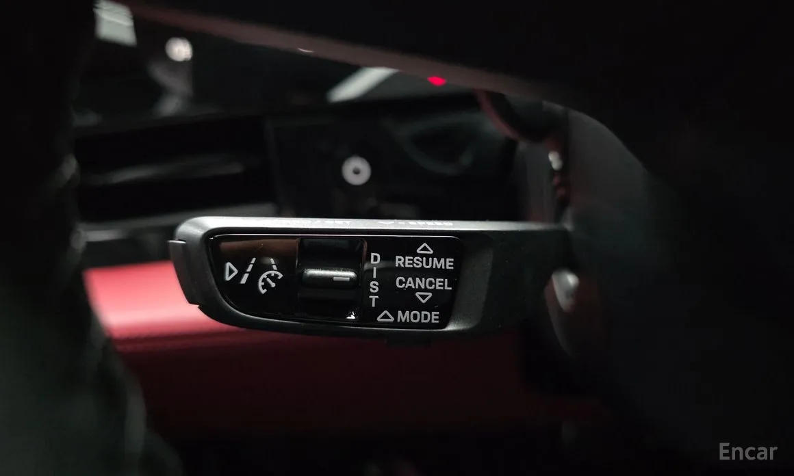 Фото 18 - Porsche Taycan