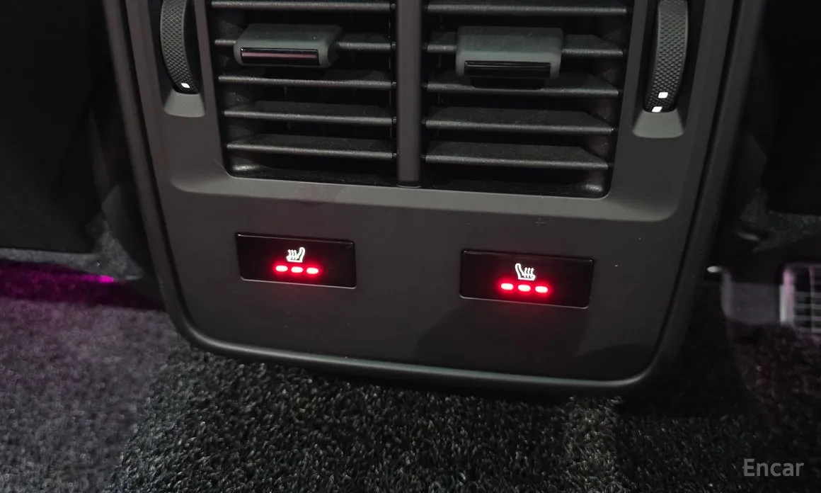 Фото 19 - Porsche Taycan