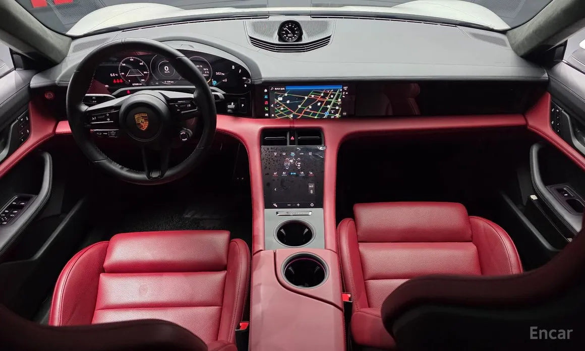 Фото 7 - Porsche Taycan