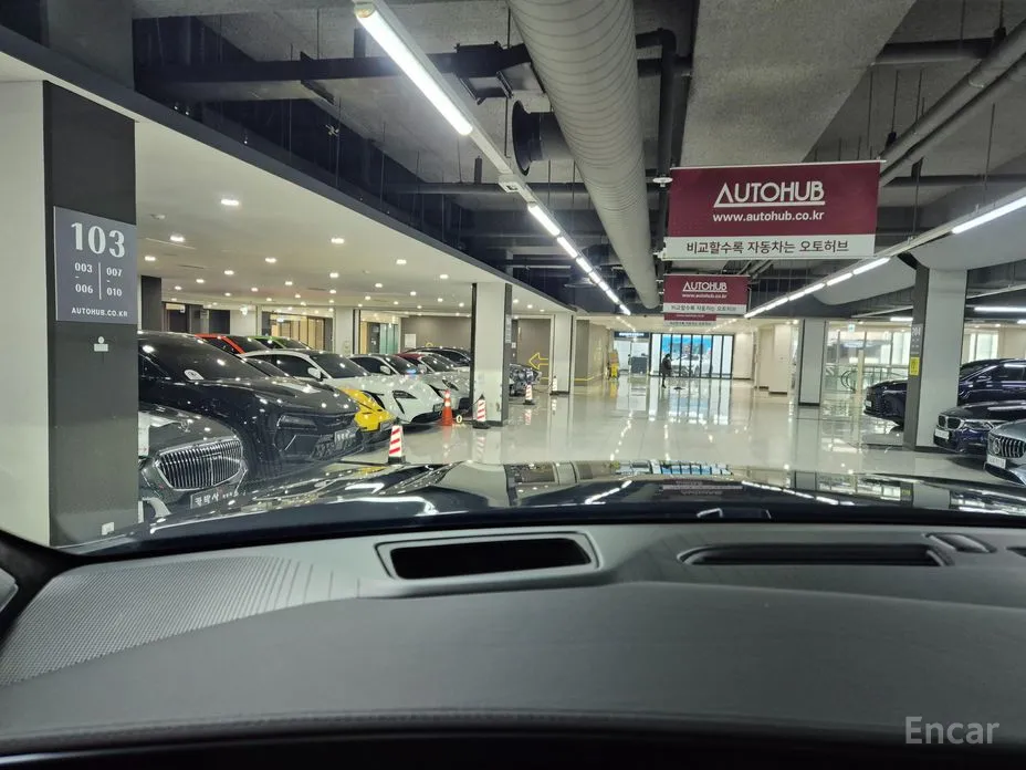 Фото 17 - Cadillac Escalade