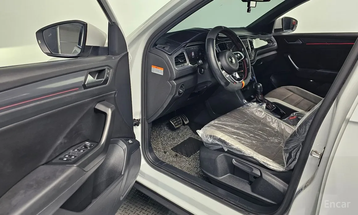 Фото 11 - Volkswagen T-Roc