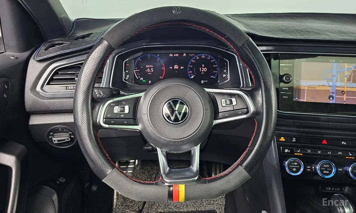 Фото 13 - Volkswagen T-Roc