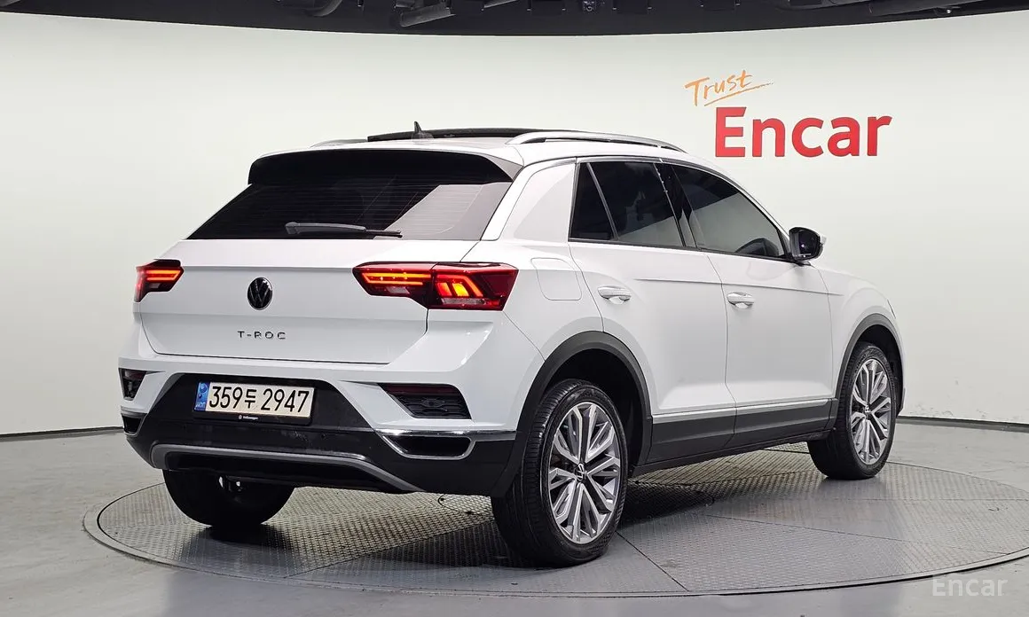 Фото 2 - Volkswagen T-Roc