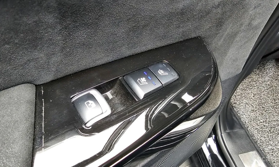 Фото 17 - Kia Mohave