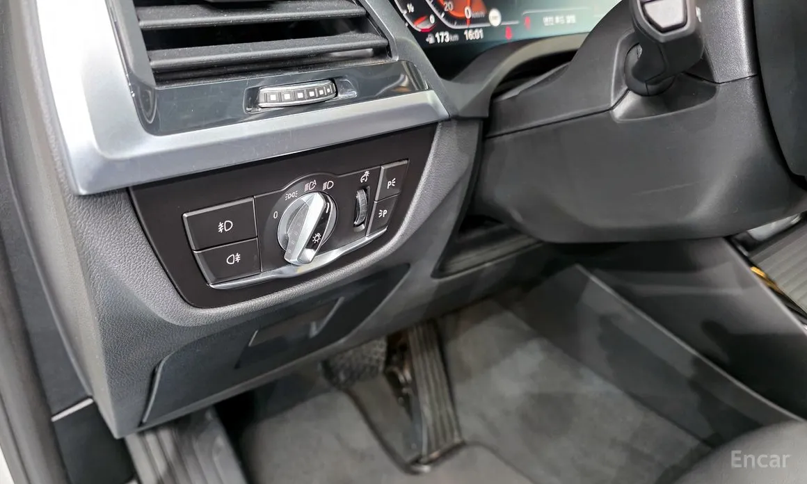 Фото 16 - BMW X3