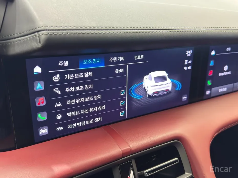 Фото 15 - Porsche Taycan