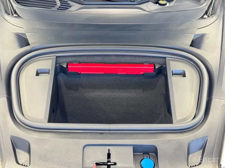 Фото 19 - Porsche Taycan