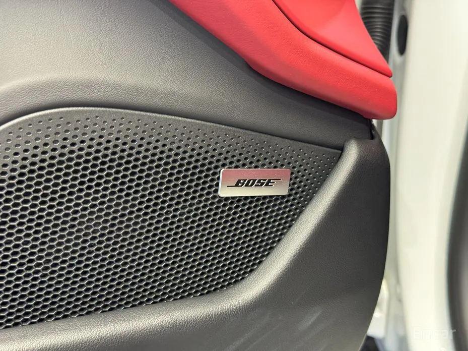 Фото 20 - Porsche Taycan