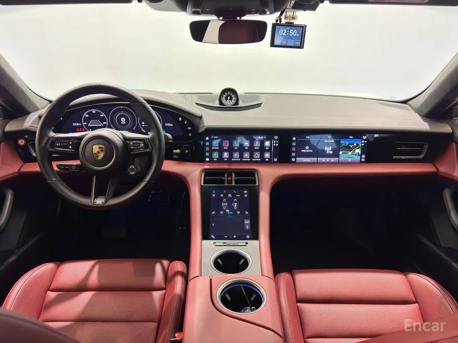 Фото 9 - Porsche Taycan