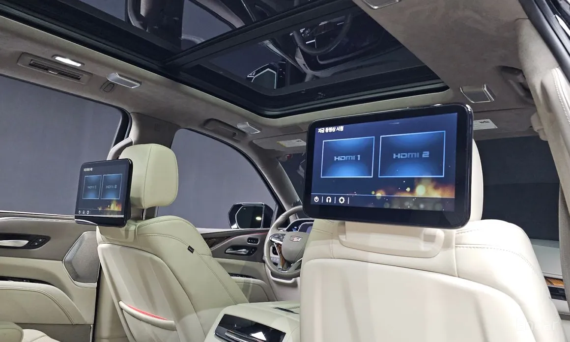 Фото 17 - Cadillac Escalade