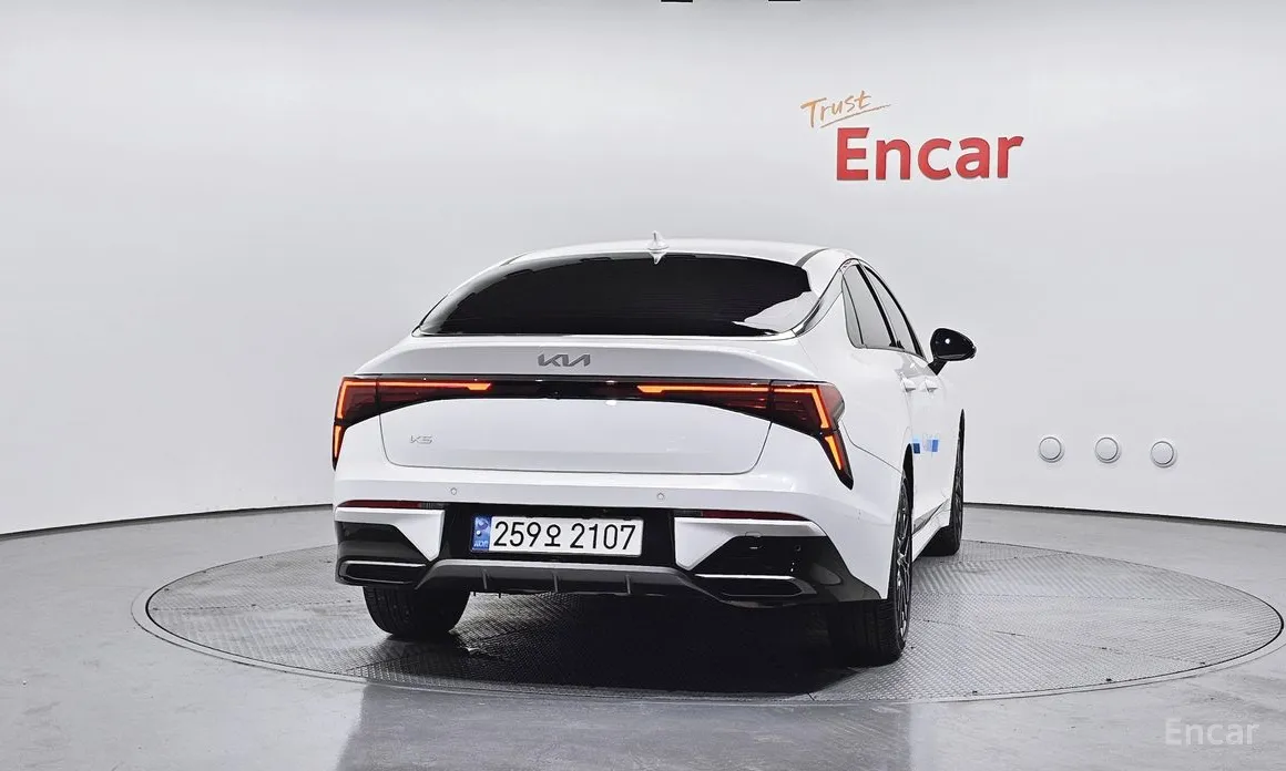 Zdjęcie 4 - Kia K5
