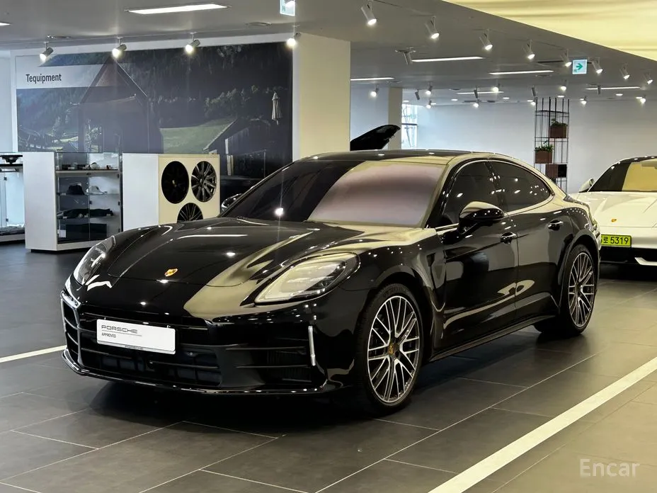 Фото 2 - Porsche Panamera