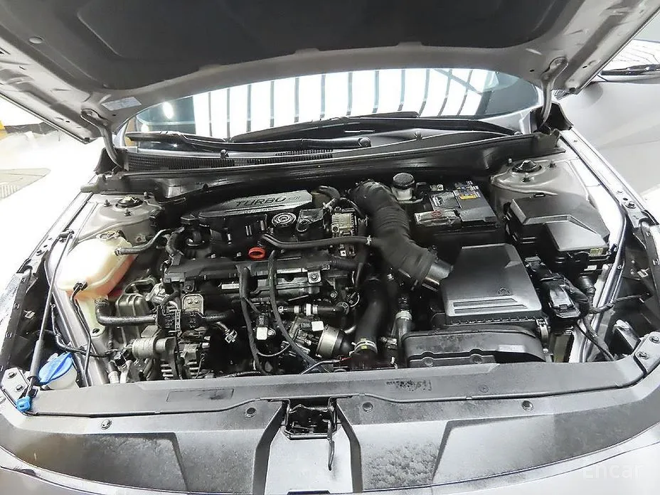 Фото 8 - Hyundai Avante