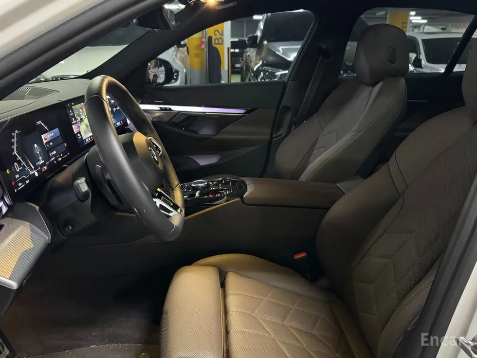 Фото 10 - BMW 5 Series