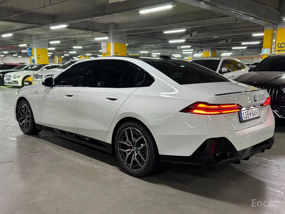 Фото 5 - BMW 5 Series