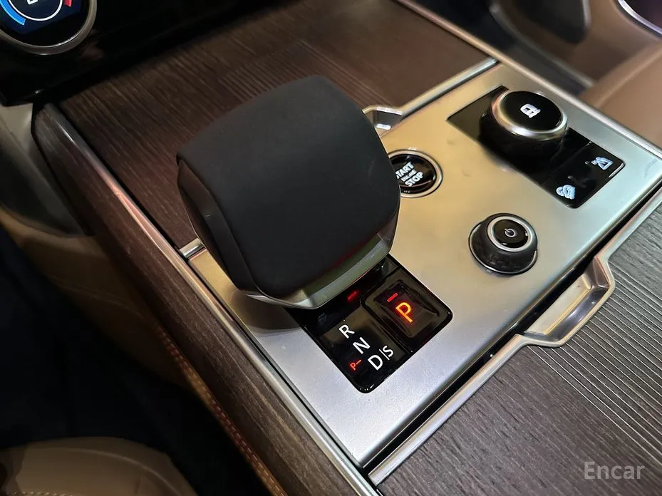 Фото 9 - Land Rover Range Rover