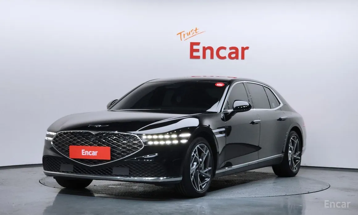 Фото 1 - Genesis G90