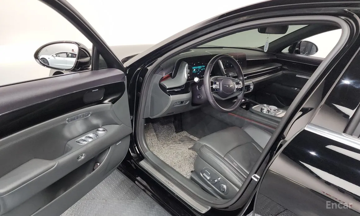 Фото 10 - Genesis G90