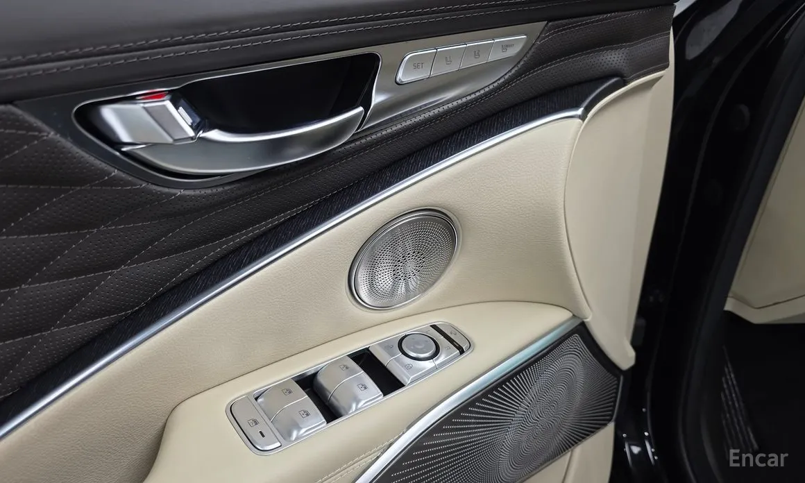 Фото 18 - Kia K9