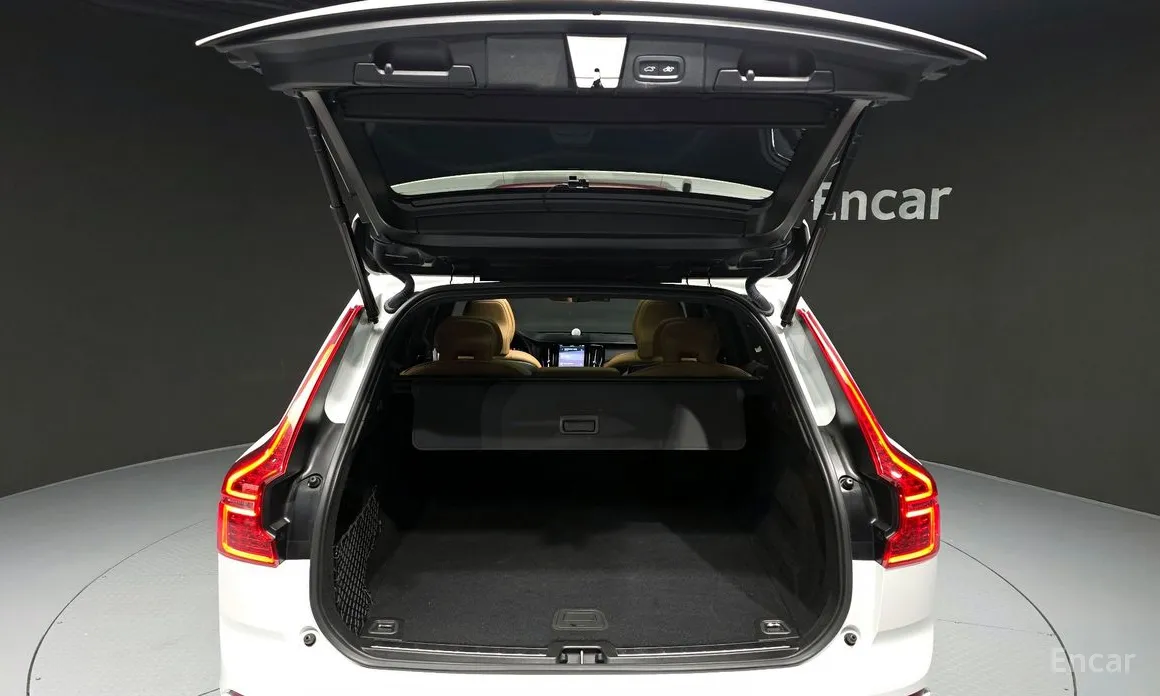 Фото 20 - Volvo XC60